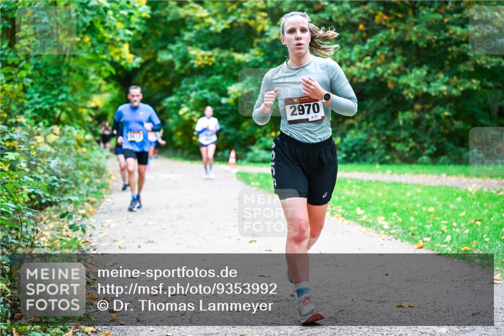 12.10.2025 - Bramfelder Halbmarathon 2025 Dr. Thomas Lammeyer http://msf.ph/oto/9353992 12.10.2025 10:48:51 Laufen 2970, 77 meine-sportfotos.de