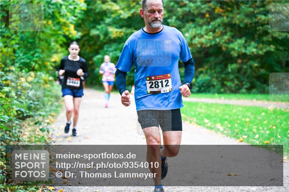 12.10.2025 - Bramfelder Halbmarathon 2025 Dr. Thomas Lammeyer http://msf.ph/oto/9354010 12.10.2025 10:48:54 Laufen 2812, 9 meine-sportfotos.de
