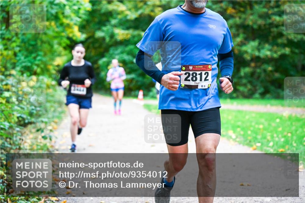 12.10.2025 - Bramfelder Halbmarathon 2025 Dr. Thomas Lammeyer http://msf.ph/oto/9354012 12.10.2025 10:48:54 Laufen 34, 2812, 9 meine-sportfotos.de