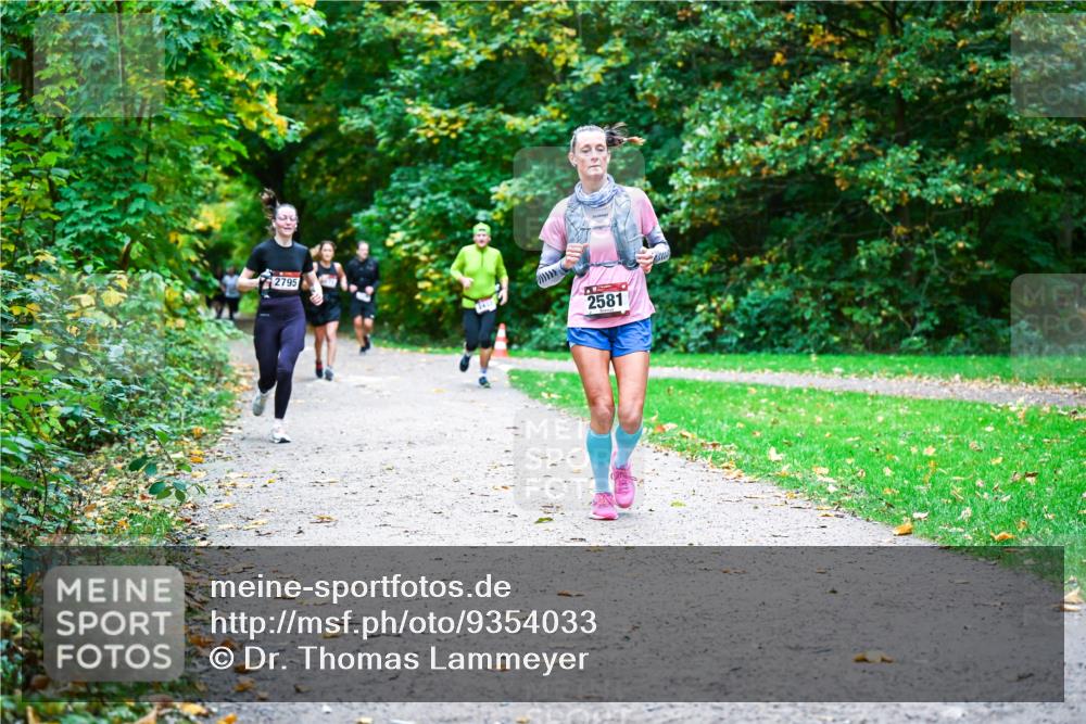 12.10.2025 - Bramfelder Halbmarathon 2025 Dr. Thomas Lammeyer http://msf.ph/oto/9354033 12.10.2025 10:48:57 Laufen 2795, 2581 meine-sportfotos.de