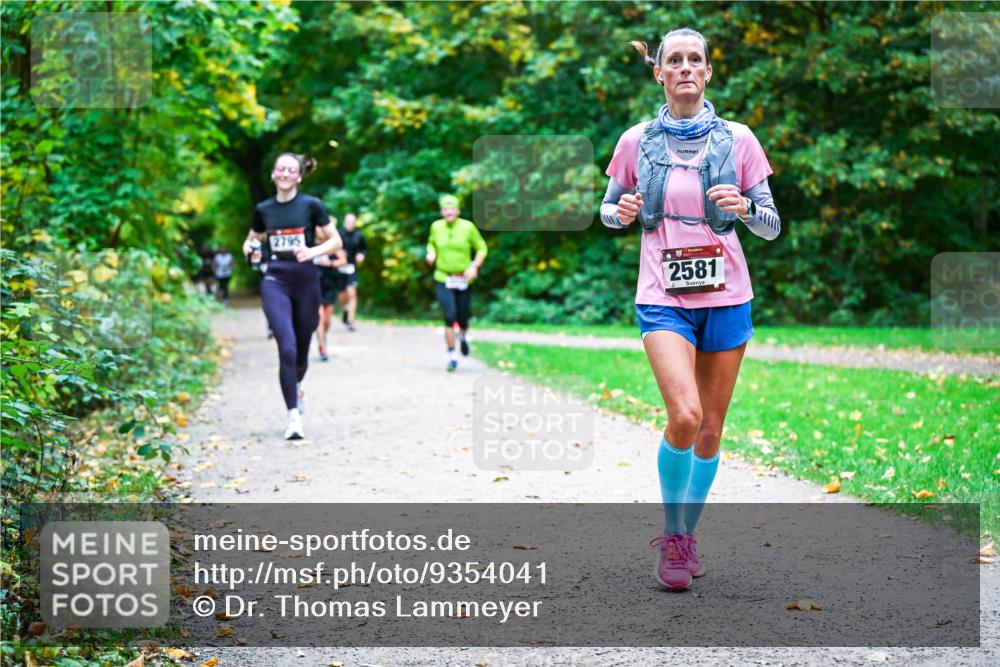 12.10.2025 - Bramfelder Halbmarathon 2025 Dr. Thomas Lammeyer http://msf.ph/oto/9354041 12.10.2025 10:48:58 Laufen 2795, 2581 meine-sportfotos.de