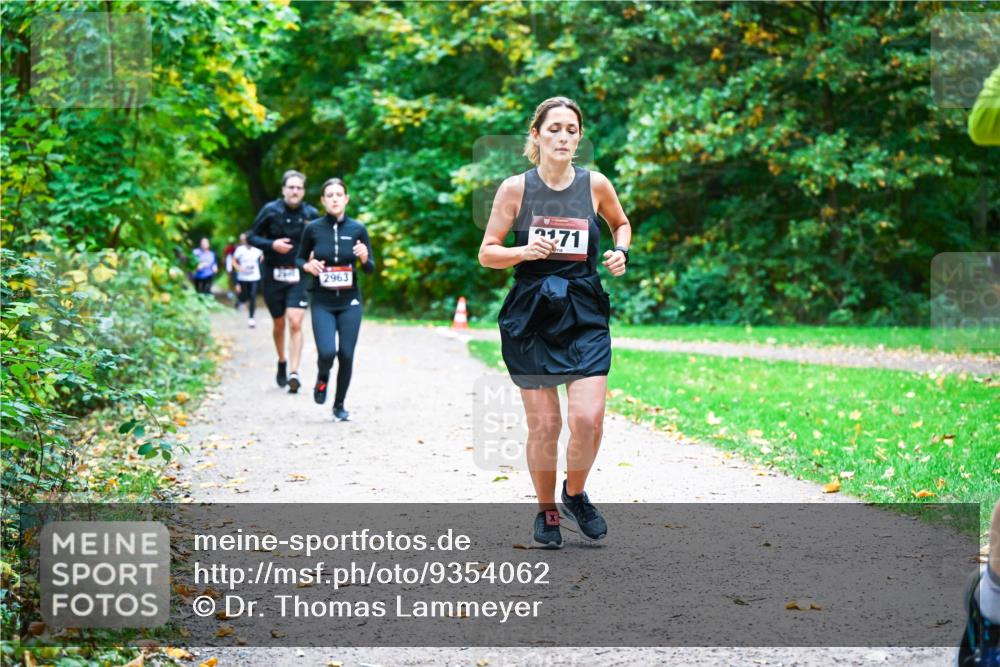 12.10.2025 - Bramfelder Halbmarathon 2025 Dr. Thomas Lammeyer http://msf.ph/oto/9354062 12.10.2025 10:49:04 Laufen 2963, 171 meine-sportfotos.de