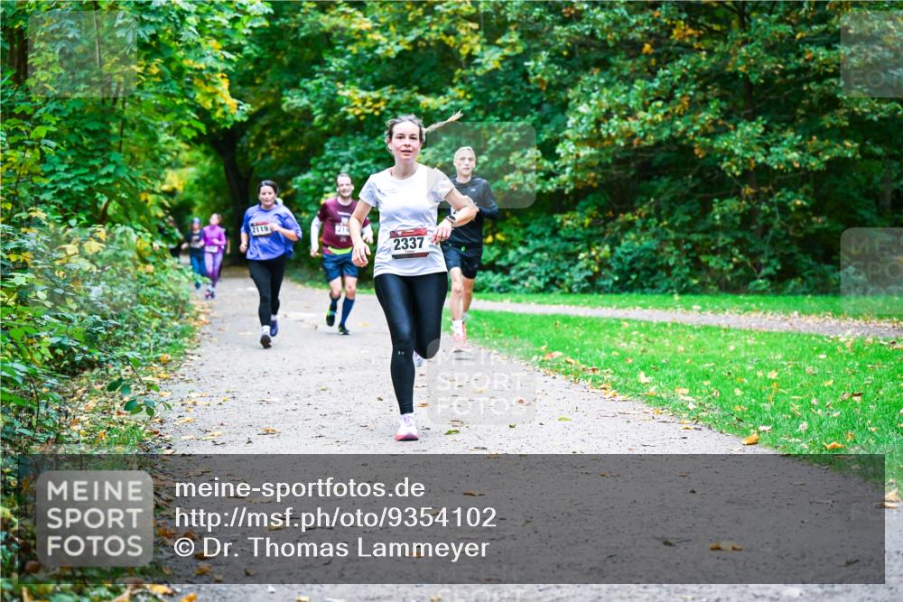12.10.2025 - Bramfelder Halbmarathon 2025 Dr. Thomas Lammeyer http://msf.ph/oto/9354102 12.10.2025 10:49:11 Laufen 2119, 2337 meine-sportfotos.de