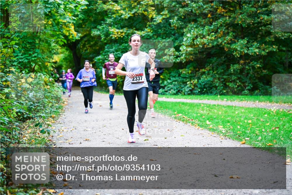 12.10.2025 - Bramfelder Halbmarathon 2025 Dr. Thomas Lammeyer http://msf.ph/oto/9354103 12.10.2025 10:49:12 Laufen 2119, 2337 meine-sportfotos.de