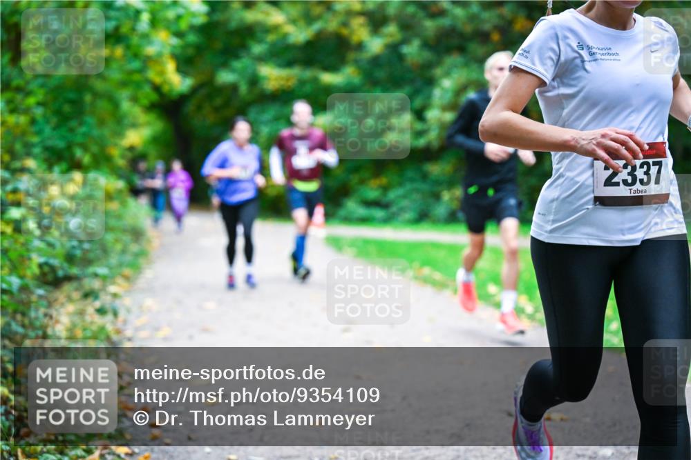 12.10.2025 - Bramfelder Halbmarathon 2025 Dr. Thomas Lammeyer http://msf.ph/oto/9354109 12.10.2025 10:49:13 Laufen 2337 meine-sportfotos.de