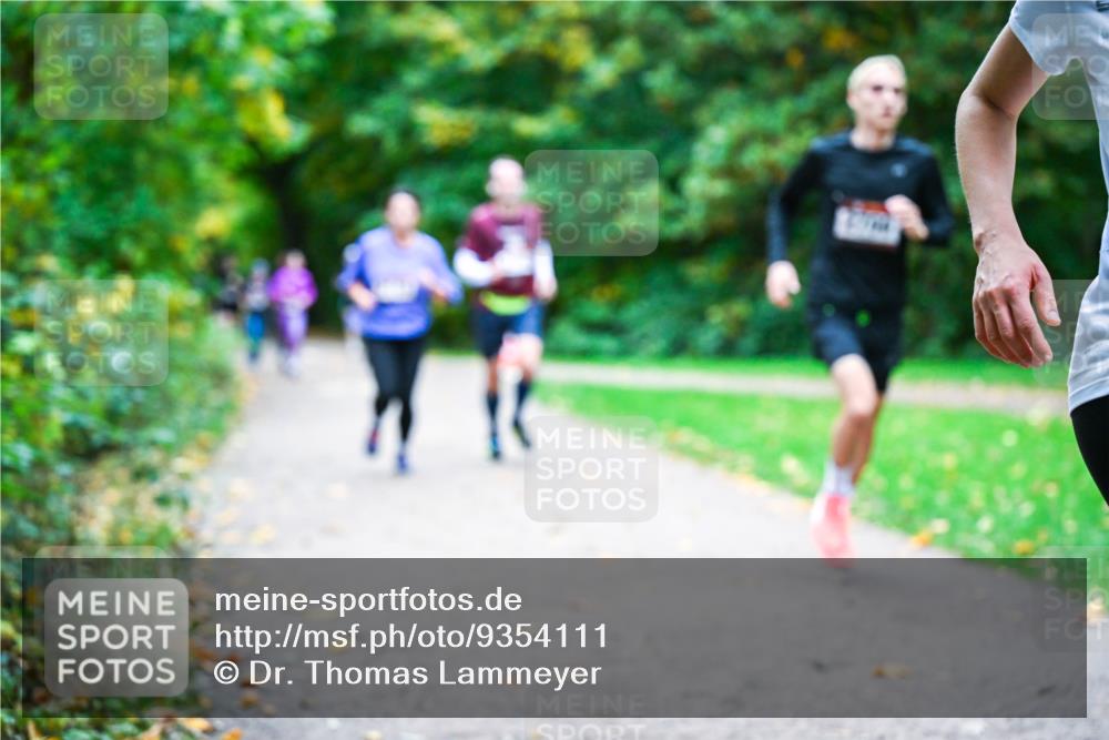12.10.2025 - Bramfelder Halbmarathon 2025 Dr. Thomas Lammeyer http://msf.ph/oto/9354111 12.10.2025 10:49:13 Laufen  meine-sportfotos.de