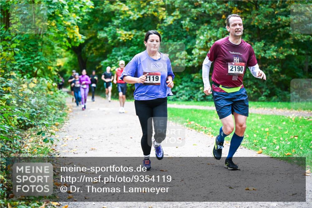 12.10.2025 - Bramfelder Halbmarathon 2025 Dr. Thomas Lammeyer http://msf.ph/oto/9354119 12.10.2025 10:49:15 Laufen 2119, 2190 meine-sportfotos.de