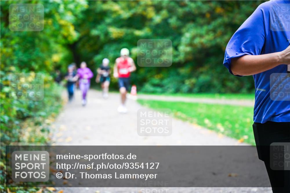 12.10.2025 - Bramfelder Halbmarathon 2025 Dr. Thomas Lammeyer http://msf.ph/oto/9354127 12.10.2025 10:49:17 Laufen  meine-sportfotos.de