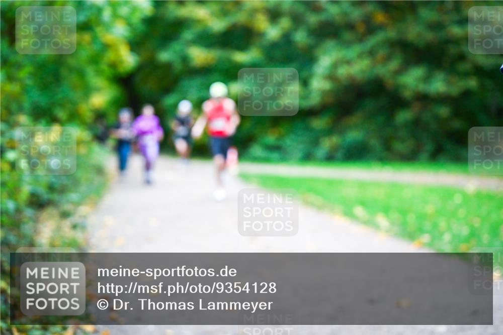 12.10.2025 - Bramfelder Halbmarathon 2025 Dr. Thomas Lammeyer http://msf.ph/oto/9354128 12.10.2025 10:49:17 Laufen  meine-sportfotos.de