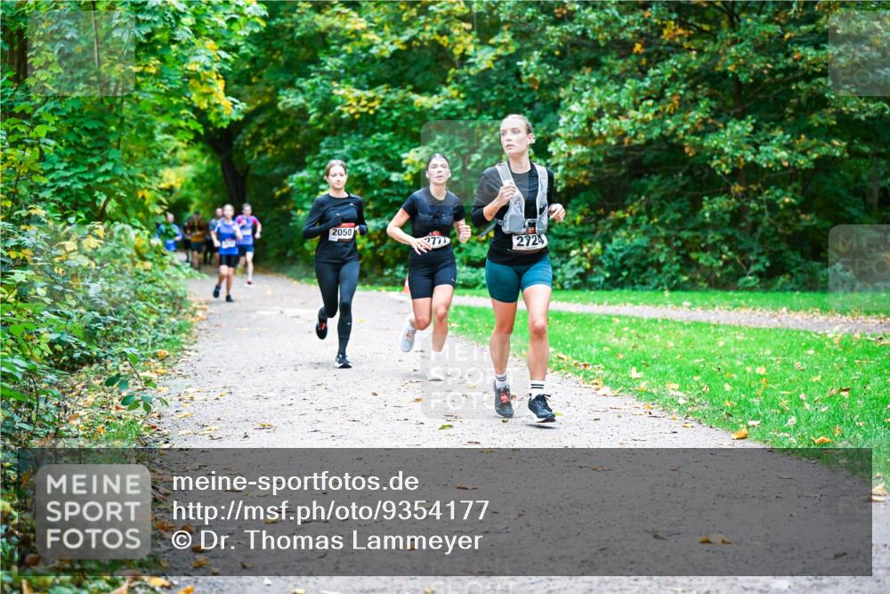 12.10.2025 - Bramfelder Halbmarathon 2025 Dr. Thomas Lammeyer http://msf.ph/oto/9354177 12.10.2025 10:49:28 Laufen 2050, 2724 meine-sportfotos.de