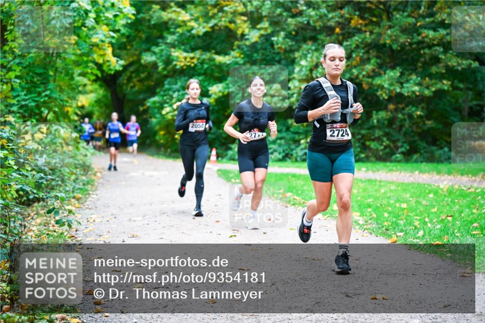 12.10.2025 - Bramfelder Halbmarathon 2025 Dr. Thomas Lammeyer http://msf.ph/oto/9354181 12.10.2025 10:49:29 Laufen 2050, 277, 2724 meine-sportfotos.de