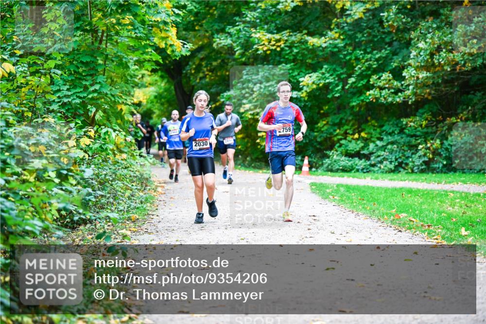 12.10.2025 - Bramfelder Halbmarathon 2025 Dr. Thomas Lammeyer http://msf.ph/oto/9354206 12.10.2025 10:49:34 Laufen 2030, 759 meine-sportfotos.de