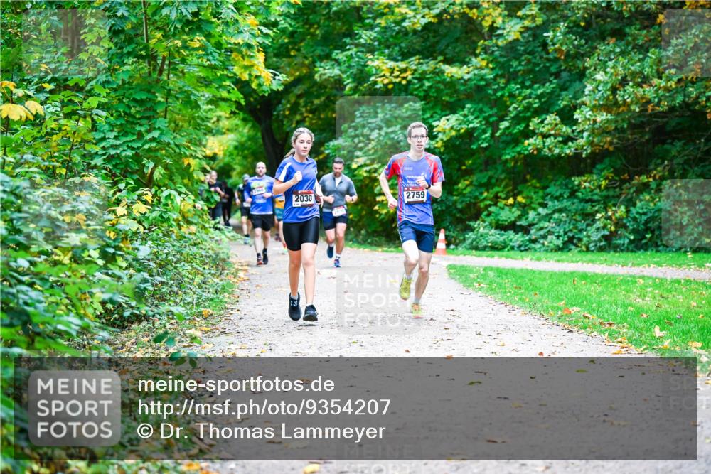 12.10.2025 - Bramfelder Halbmarathon 2025 Dr. Thomas Lammeyer http://msf.ph/oto/9354207 12.10.2025 10:49:34 Laufen 2030, 2759 meine-sportfotos.de