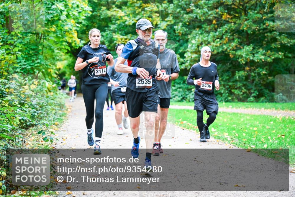 12.10.2025 - Bramfelder Halbmarathon 2025 Dr. Thomas Lammeyer http://msf.ph/oto/9354280 12.10.2025 10:49:46 Laufen 2112, 21, 2535, 2436 meine-sportfotos.de