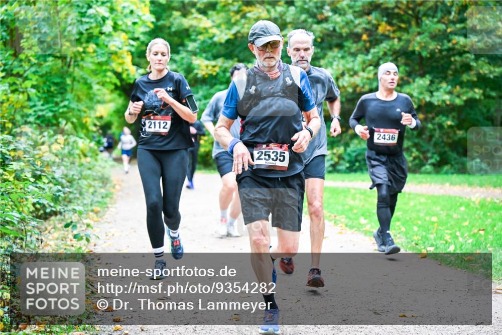 12.10.2025 - Bramfelder Halbmarathon 2025 Dr. Thomas Lammeyer http://msf.ph/oto/9354282 12.10.2025 10:49:46 Laufen 2112, 2535, 2436 meine-sportfotos.de