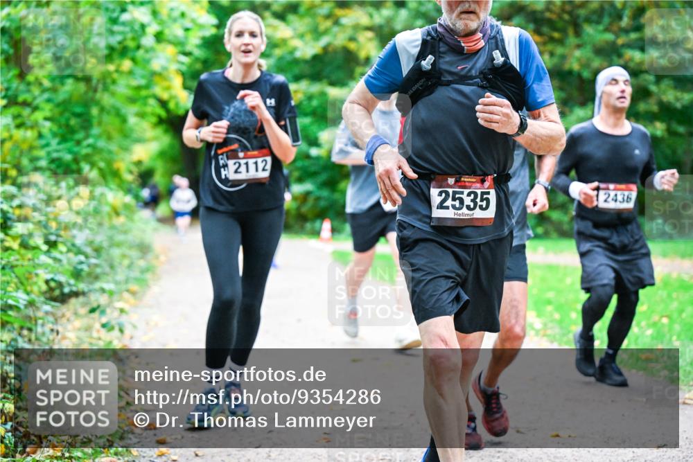 12.10.2025 - Bramfelder Halbmarathon 2025 Dr. Thomas Lammeyer http://msf.ph/oto/9354286 12.10.2025 10:49:47 Laufen 2112, 2535, 2436 meine-sportfotos.de