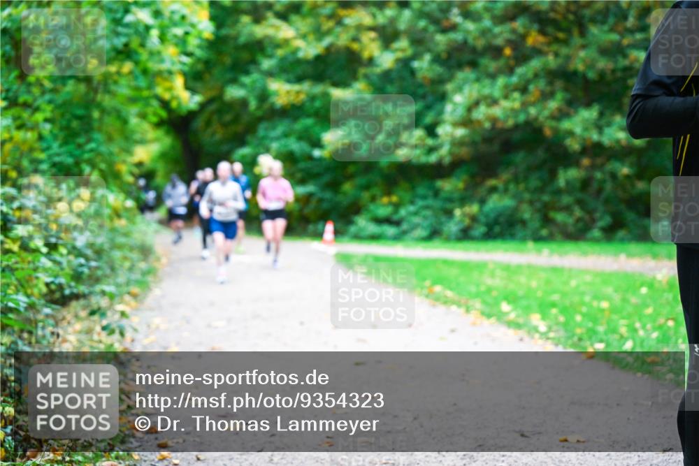 12.10.2025 - Bramfelder Halbmarathon 2025 Dr. Thomas Lammeyer http://msf.ph/oto/9354323 12.10.2025 10:49:53 Laufen  meine-sportfotos.de