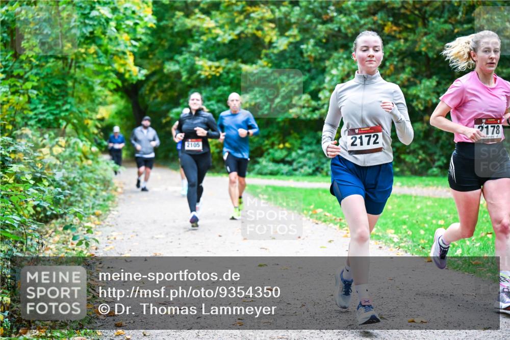 12.10.2025 - Bramfelder Halbmarathon 2025 Dr. Thomas Lammeyer http://msf.ph/oto/9354350 12.10.2025 10:49:57 Laufen 2105, 2172, 2178 meine-sportfotos.de