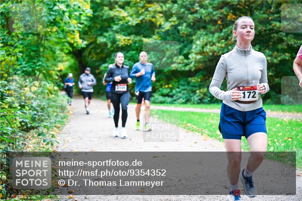12.10.2025 - Bramfelder Halbmarathon 2025 Dr. Thomas Lammeyer http://msf.ph/oto/9354352 12.10.2025 10:49:57 Laufen 2105, 172 meine-sportfotos.de