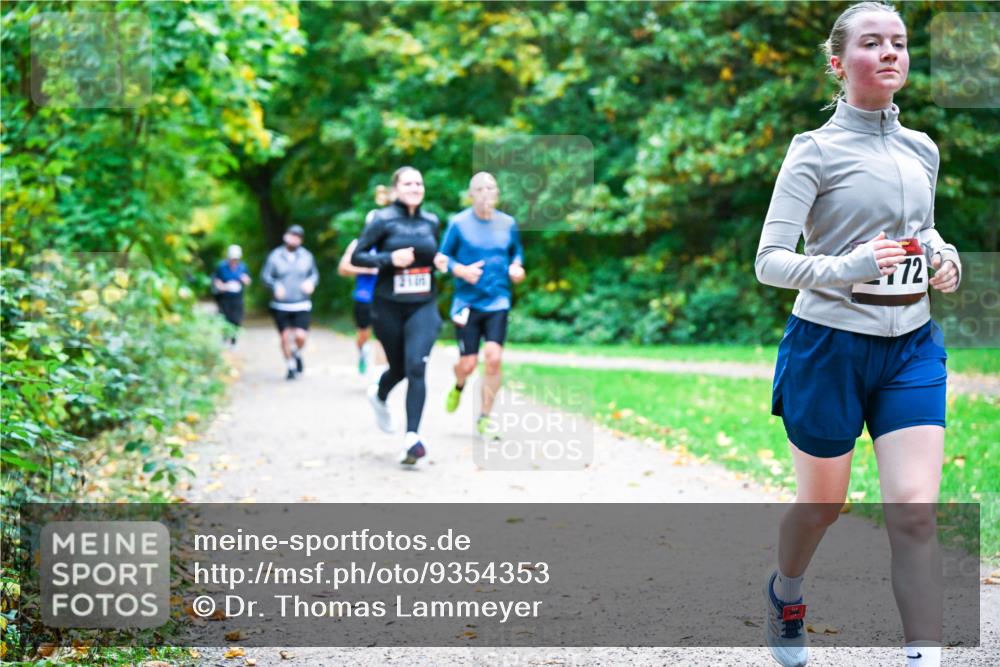 12.10.2025 - Bramfelder Halbmarathon 2025 Dr. Thomas Lammeyer http://msf.ph/oto/9354353 12.10.2025 10:49:57 Laufen 72 meine-sportfotos.de