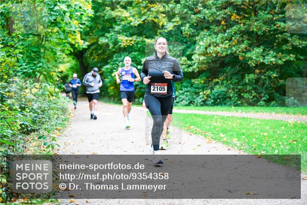 12.10.2025 - Bramfelder Halbmarathon 2025 Dr. Thomas Lammeyer http://msf.ph/oto/9354358 12.10.2025 10:49:58 Laufen 2554, 2105 meine-sportfotos.de