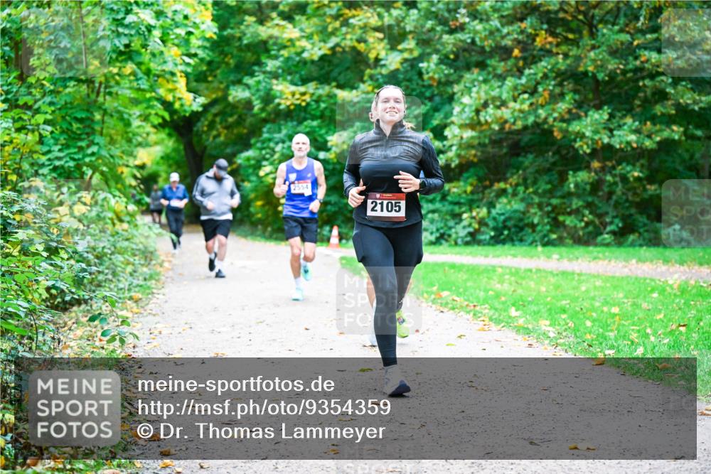 12.10.2025 - Bramfelder Halbmarathon 2025 Dr. Thomas Lammeyer http://msf.ph/oto/9354359 12.10.2025 10:49:58 Laufen 2554, 2105 meine-sportfotos.de