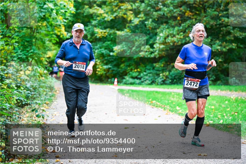12.10.2025 - Bramfelder Halbmarathon 2025 Dr. Thomas Lammeyer http://msf.ph/oto/9354400 12.10.2025 10:50:08 Laufen 4, 2018, 1, 2472 meine-sportfotos.de
