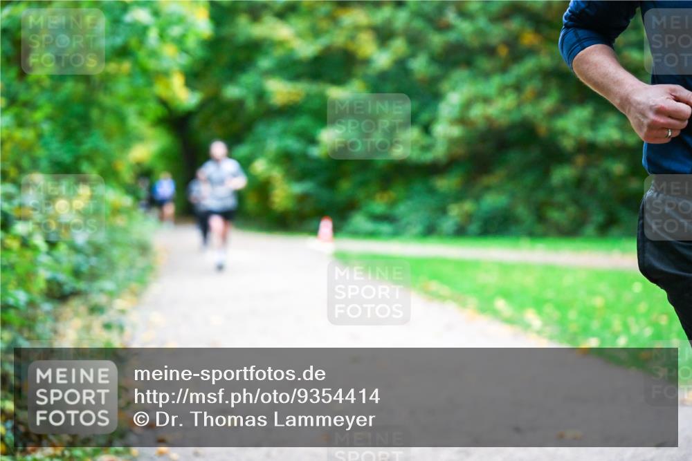 12.10.2025 - Bramfelder Halbmarathon 2025 Dr. Thomas Lammeyer http://msf.ph/oto/9354414 12.10.2025 10:50:10 Laufen  meine-sportfotos.de