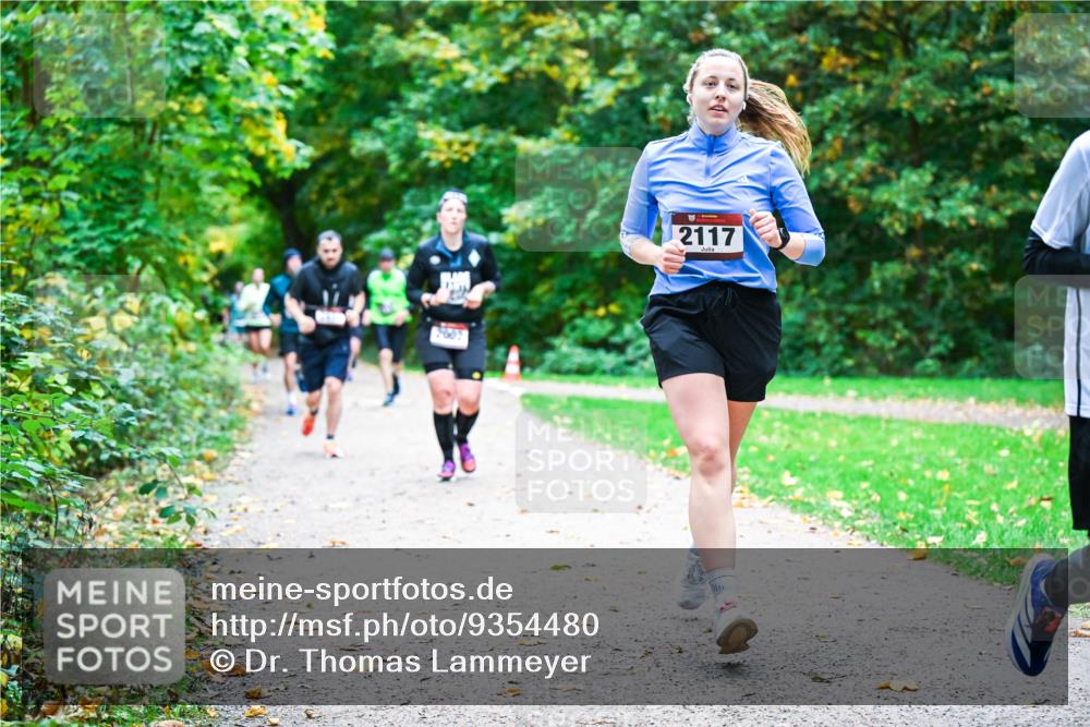 12.10.2025 - Bramfelder Halbmarathon 2025 Dr. Thomas Lammeyer http://msf.ph/oto/9354480 12.10.2025 10:50:23 Laufen 2602, 2117 meine-sportfotos.de