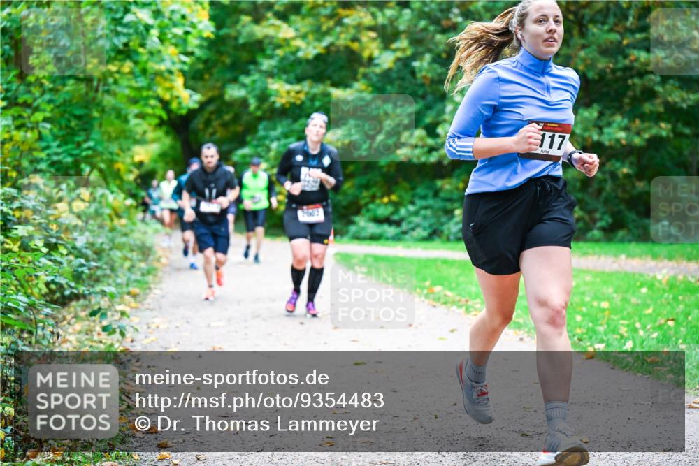12.10.2025 - Bramfelder Halbmarathon 2025 Dr. Thomas Lammeyer http://msf.ph/oto/9354483 12.10.2025 10:50:23 Laufen 117 meine-sportfotos.de