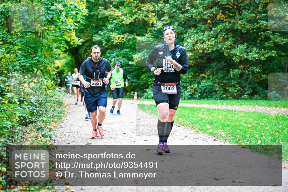 12.10.2025 - Bramfelder Halbmarathon 2025 Dr. Thomas Lammeyer http://msf.ph/oto/9354491 12.10.2025 10:50:25 Laufen 2657, 2518, 2, 2002 meine-sportfotos.de