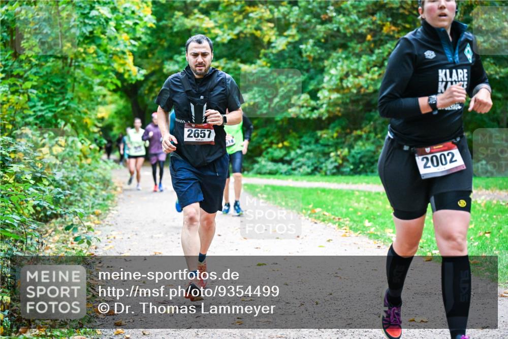 12.10.2025 - Bramfelder Halbmarathon 2025 Dr. Thomas Lammeyer http://msf.ph/oto/9354499 12.10.2025 10:50:26 Laufen 2657, 2002 meine-sportfotos.de