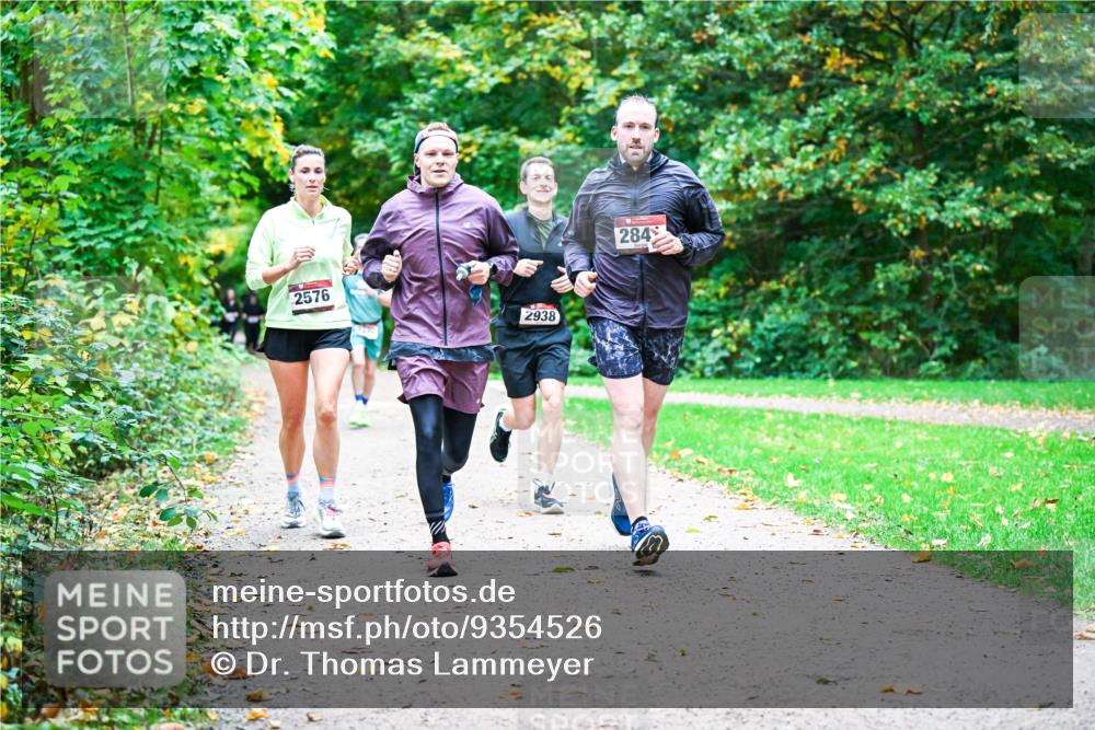 12.10.2025 - Bramfelder Halbmarathon 2025 Dr. Thomas Lammeyer http://msf.ph/oto/9354526 12.10.2025 10:50:31 Laufen 2576, 2938, 284 meine-sportfotos.de