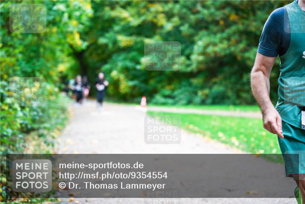 12.10.2025 - Bramfelder Halbmarathon 2025 Dr. Thomas Lammeyer http://msf.ph/oto/9354554 12.10.2025 10:50:36 Laufen  meine-sportfotos.de