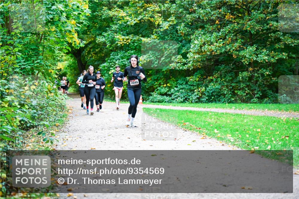 12.10.2025 - Bramfelder Halbmarathon 2025 Dr. Thomas Lammeyer http://msf.ph/oto/9354569 12.10.2025 10:50:41 Laufen 2801, 2045 meine-sportfotos.de
