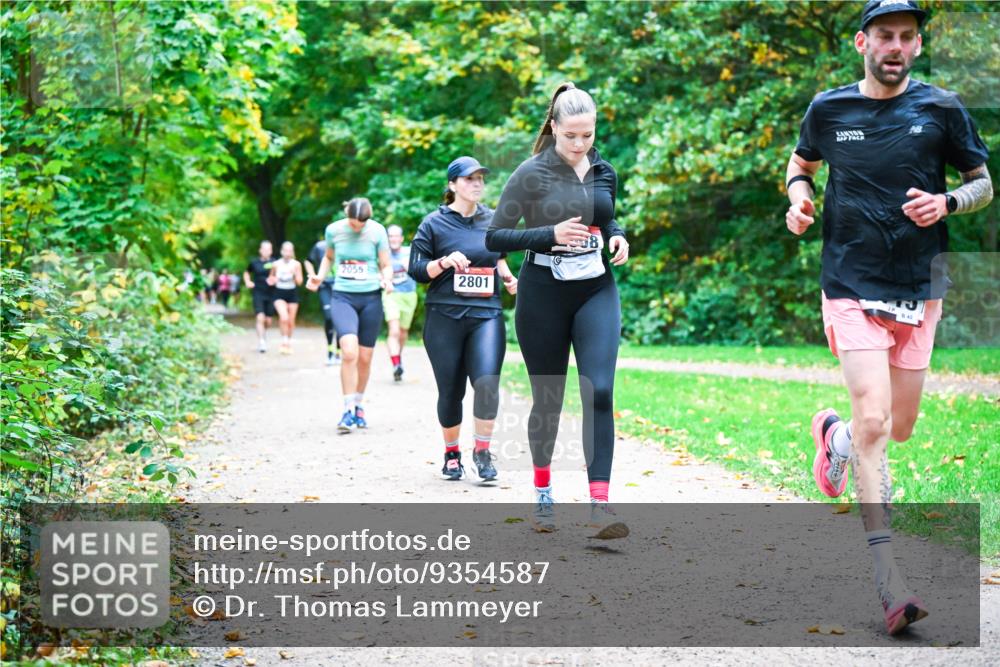 12.10.2025 - Bramfelder Halbmarathon 2025 Dr. Thomas Lammeyer http://msf.ph/oto/9354587 12.10.2025 10:50:46 Laufen 2055, 2801 meine-sportfotos.de