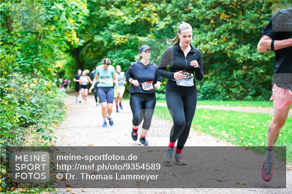 12.10.2025 - Bramfelder Halbmarathon 2025 Dr. Thomas Lammeyer http://msf.ph/oto/9354589 12.10.2025 10:50:46 Laufen 2055, 2801, 358 meine-sportfotos.de
