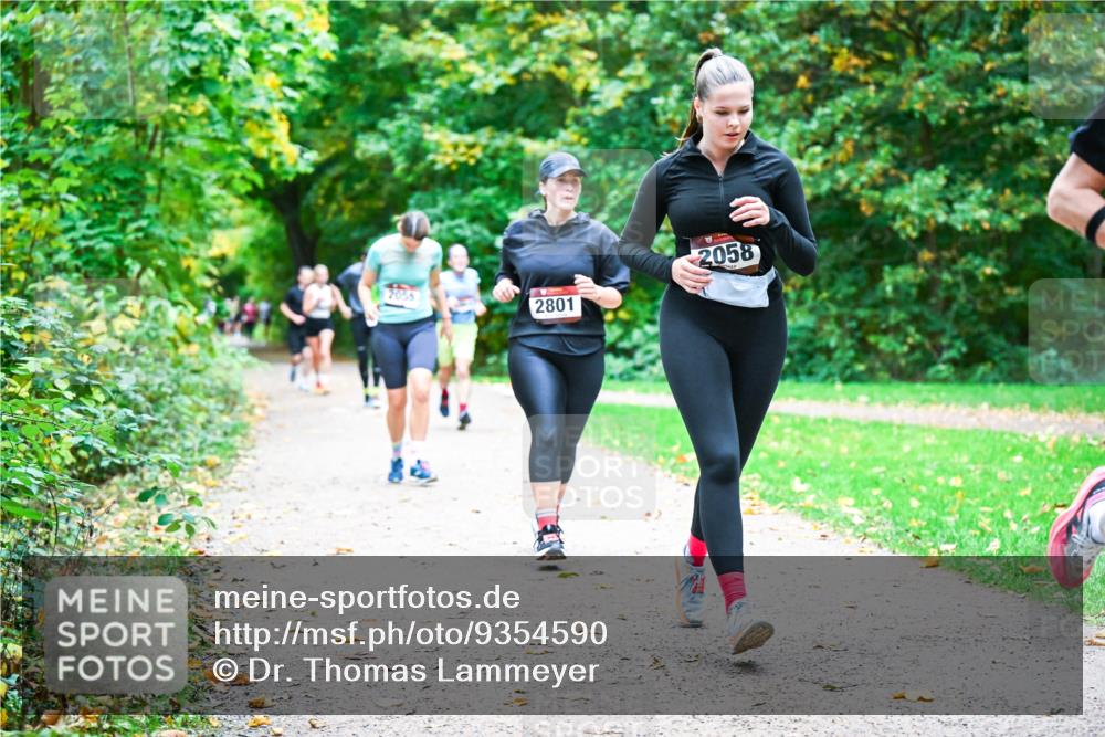 12.10.2025 - Bramfelder Halbmarathon 2025 Dr. Thomas Lammeyer http://msf.ph/oto/9354590 12.10.2025 10:50:46 Laufen 2801, 2058 meine-sportfotos.de