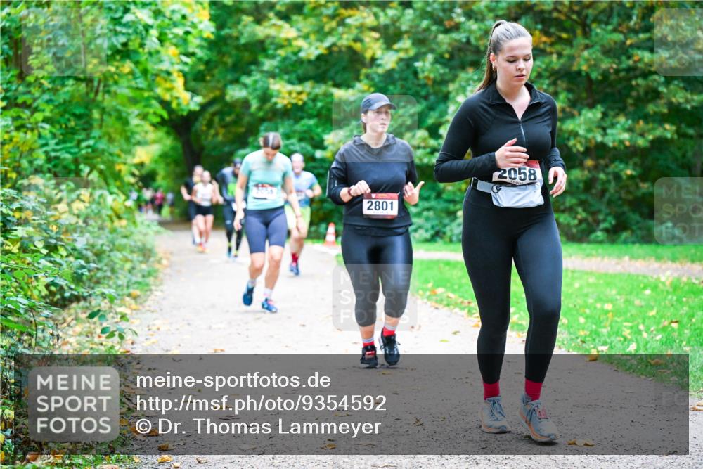 12.10.2025 - Bramfelder Halbmarathon 2025 Dr. Thomas Lammeyer http://msf.ph/oto/9354592 12.10.2025 10:50:46 Laufen 2801, 2058 meine-sportfotos.de