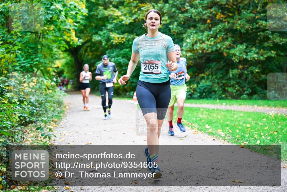 12.10.2025 - Bramfelder Halbmarathon 2025 Dr. Thomas Lammeyer http://msf.ph/oto/9354605 12.10.2025 10:50:49 Laufen 2055, 163, 2964 meine-sportfotos.de