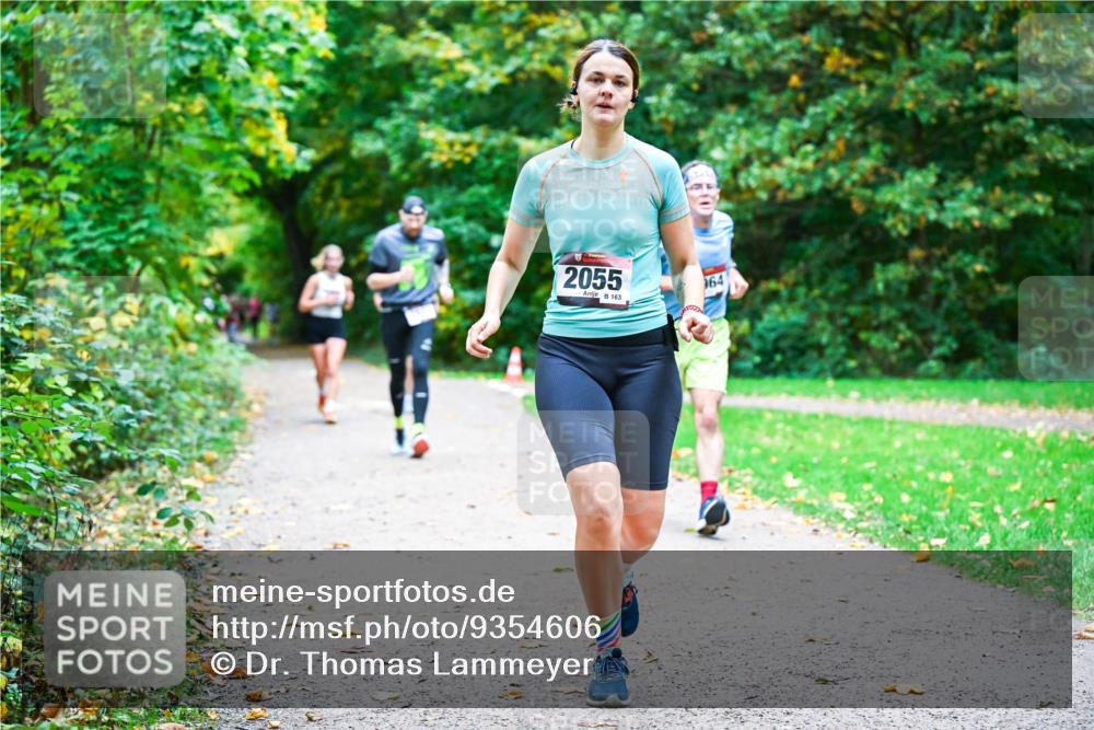 12.10.2025 - Bramfelder Halbmarathon 2025 Dr. Thomas Lammeyer http://msf.ph/oto/9354606 12.10.2025 10:50:49 Laufen 2055, 163, 964 meine-sportfotos.de
