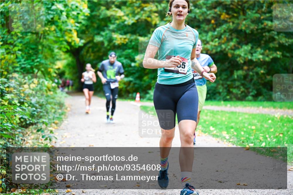 12.10.2025 - Bramfelder Halbmarathon 2025 Dr. Thomas Lammeyer http://msf.ph/oto/9354608 12.10.2025 10:50:49 Laufen 55, 163 meine-sportfotos.de
