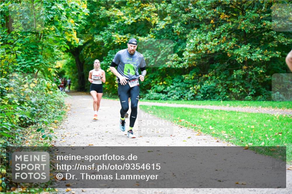 12.10.2025 - Bramfelder Halbmarathon 2025 Dr. Thomas Lammeyer http://msf.ph/oto/9354615 12.10.2025 10:50:51 Laufen 2972, 2883 meine-sportfotos.de