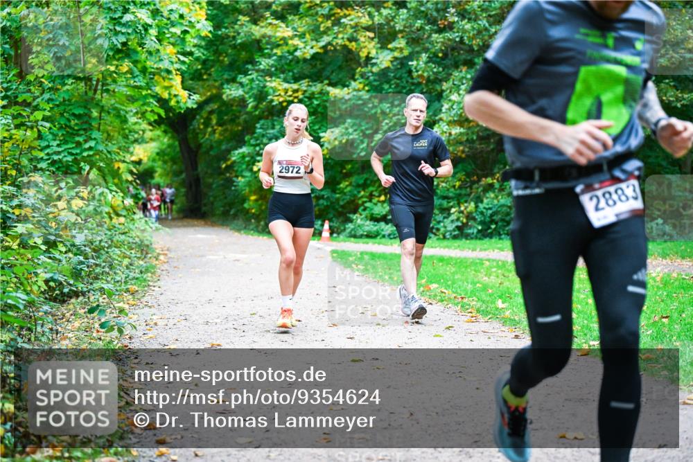 12.10.2025 - Bramfelder Halbmarathon 2025 Dr. Thomas Lammeyer http://msf.ph/oto/9354624 12.10.2025 10:50:53 Laufen 2972, 2883 meine-sportfotos.de