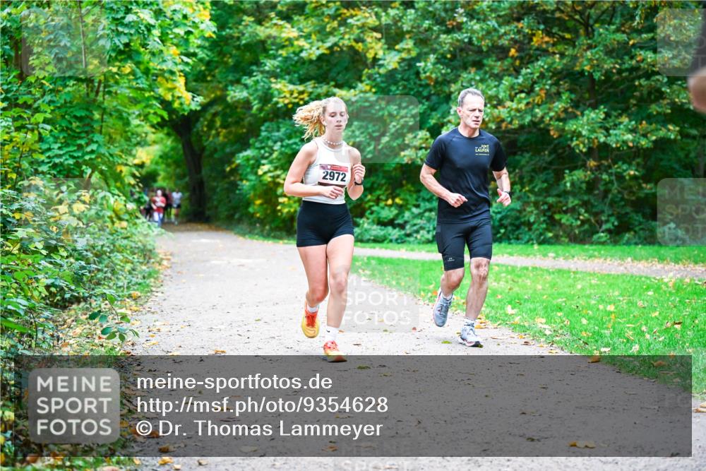 12.10.2025 - Bramfelder Halbmarathon 2025 Dr. Thomas Lammeyer http://msf.ph/oto/9354628 12.10.2025 10:50:53 Laufen 00, 2972 meine-sportfotos.de