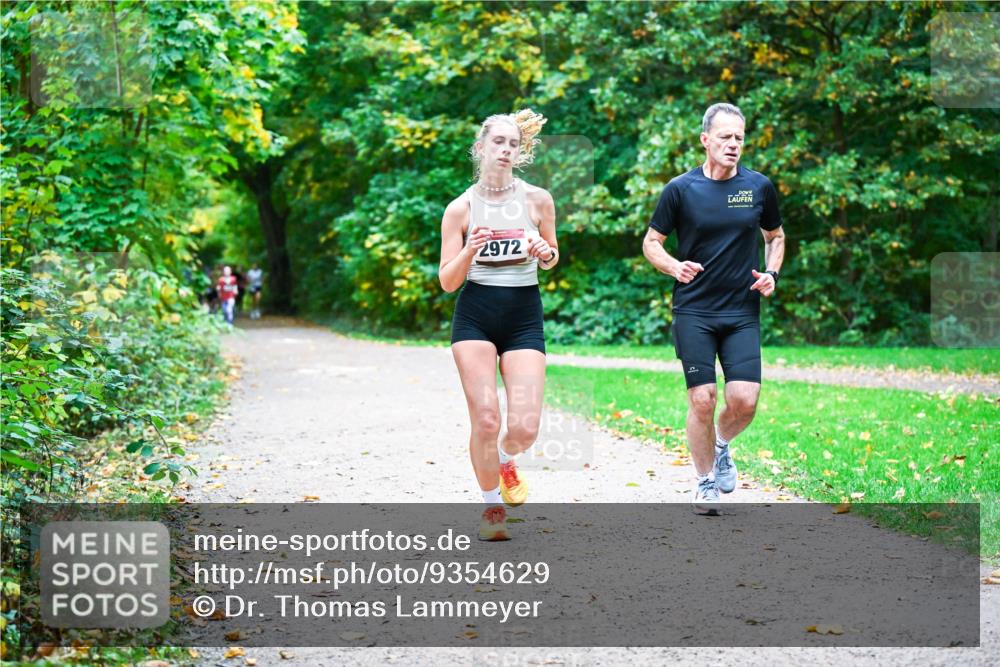 12.10.2025 - Bramfelder Halbmarathon 2025 Dr. Thomas Lammeyer http://msf.ph/oto/9354629 12.10.2025 10:50:54 Laufen 2972 meine-sportfotos.de