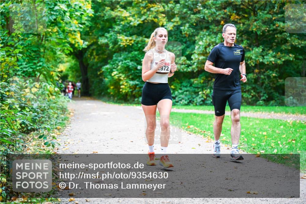 12.10.2025 - Bramfelder Halbmarathon 2025 Dr. Thomas Lammeyer http://msf.ph/oto/9354630 12.10.2025 10:50:54 Laufen 972 meine-sportfotos.de