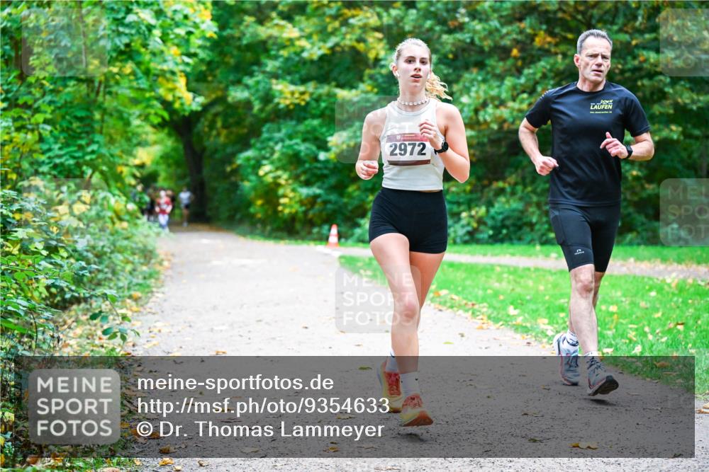 12.10.2025 - Bramfelder Halbmarathon 2025 Dr. Thomas Lammeyer http://msf.ph/oto/9354633 12.10.2025 10:50:54 Laufen 2972 meine-sportfotos.de