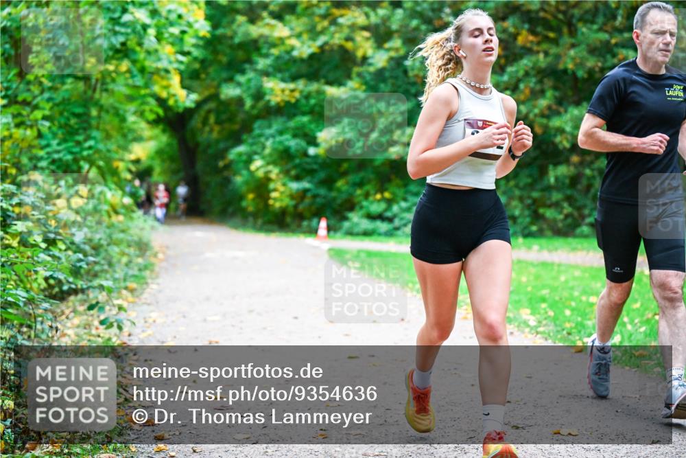 12.10.2025 - Bramfelder Halbmarathon 2025 Dr. Thomas Lammeyer http://msf.ph/oto/9354636 12.10.2025 10:50:55 Laufen  meine-sportfotos.de