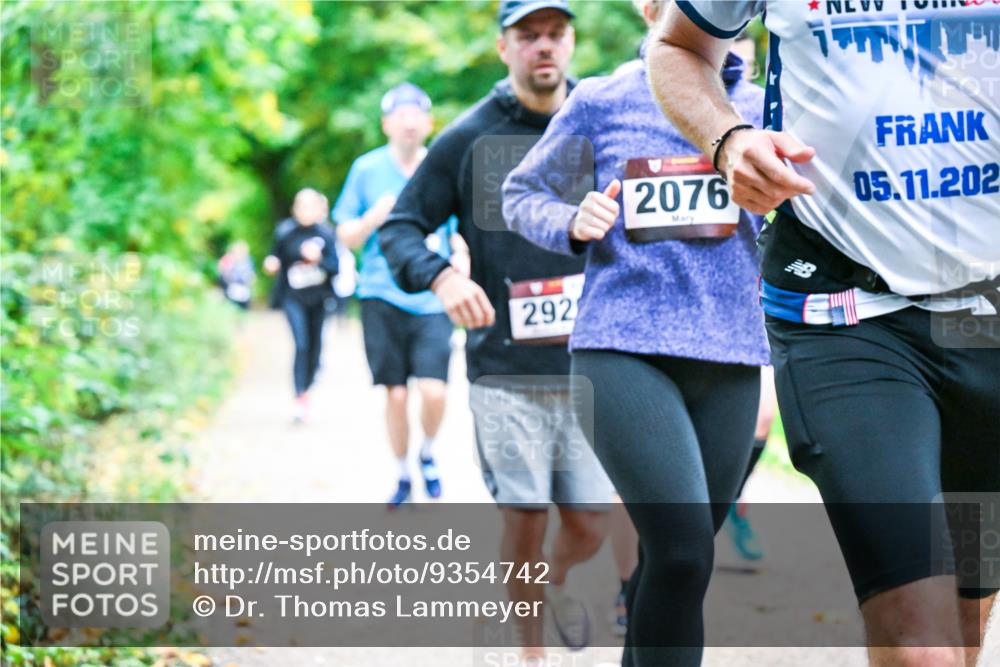 12.10.2025 - Bramfelder Halbmarathon 2025 Dr. Thomas Lammeyer http://msf.ph/oto/9354742 12.10.2025 10:51:17 Laufen 292, 2076, 05, 11, 202 meine-sportfotos.de